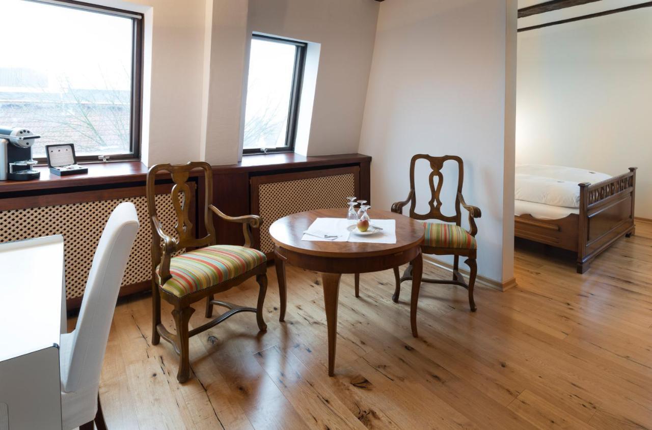 Hotel Ochsen Post Tiefenbronn Esterno foto